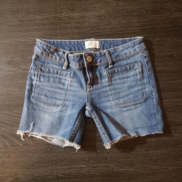 Aeropostale girls denim shorts, cut off, size 1/2 (xs) - Picture 1 of 1